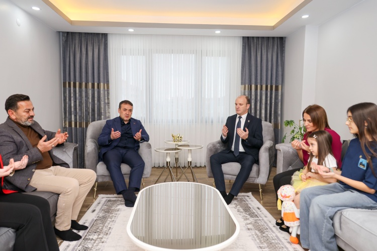 V A L I S O Z E R 039 039 G A Z I L E R I M I Z B A S T A C I M I Z 039 039 7399-1