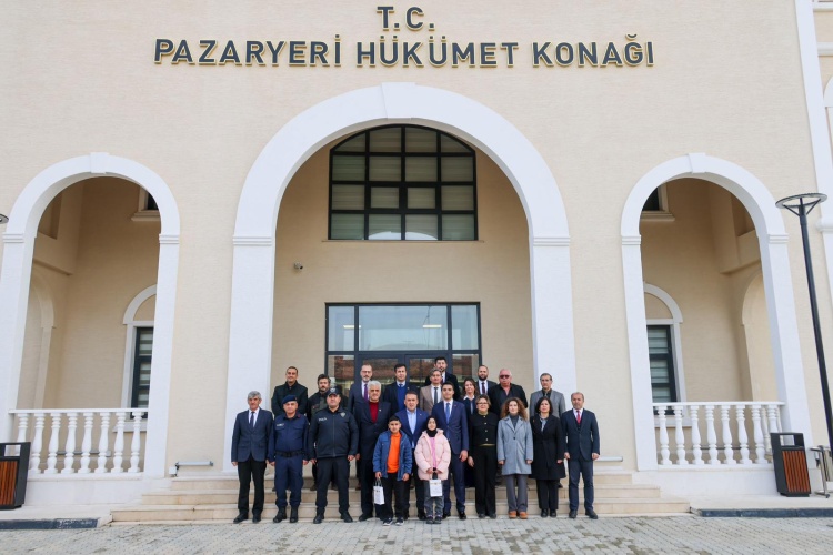 V A L I S O Z E R D E N K U R S B I R I N C I S I K A Y M A K A M A Z I Y A R E T 6758