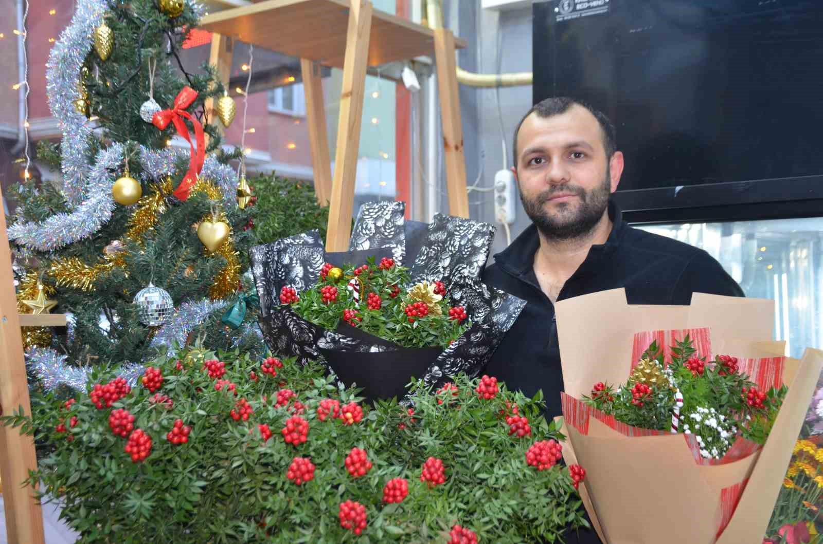 Yılbaşına Sayılı Günler Kala Çiçekçilerde Tatlı Bir Telaş Başladı 8303