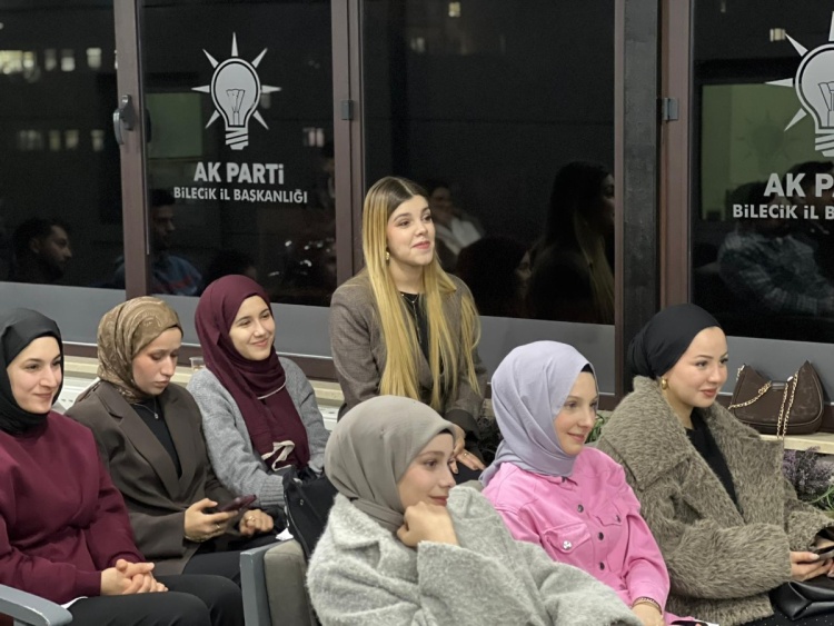 A K P A R T I B I L E C I K T E G E N C L E R L E B U L U S T U 9371