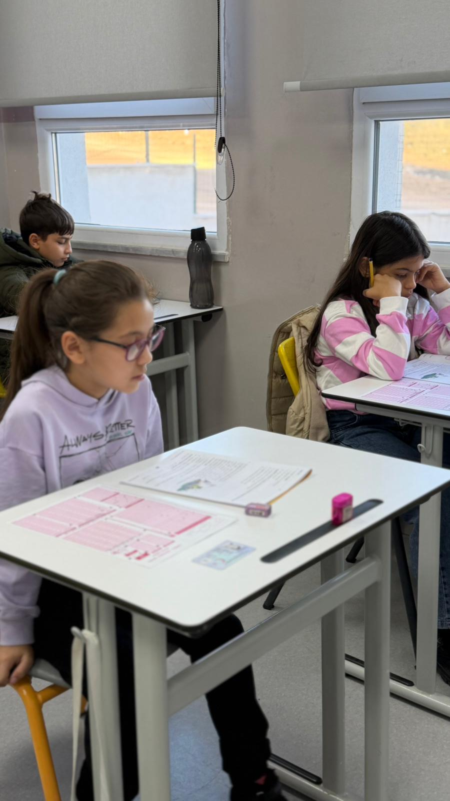 Açı Kolejinde Bursluluk Sınavına Yoğun İlgi 8943