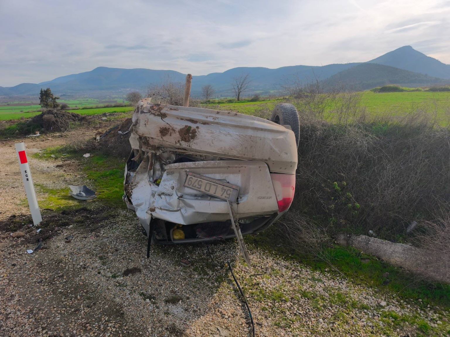 Araç Yan Yattı 1 Yaralı 8557