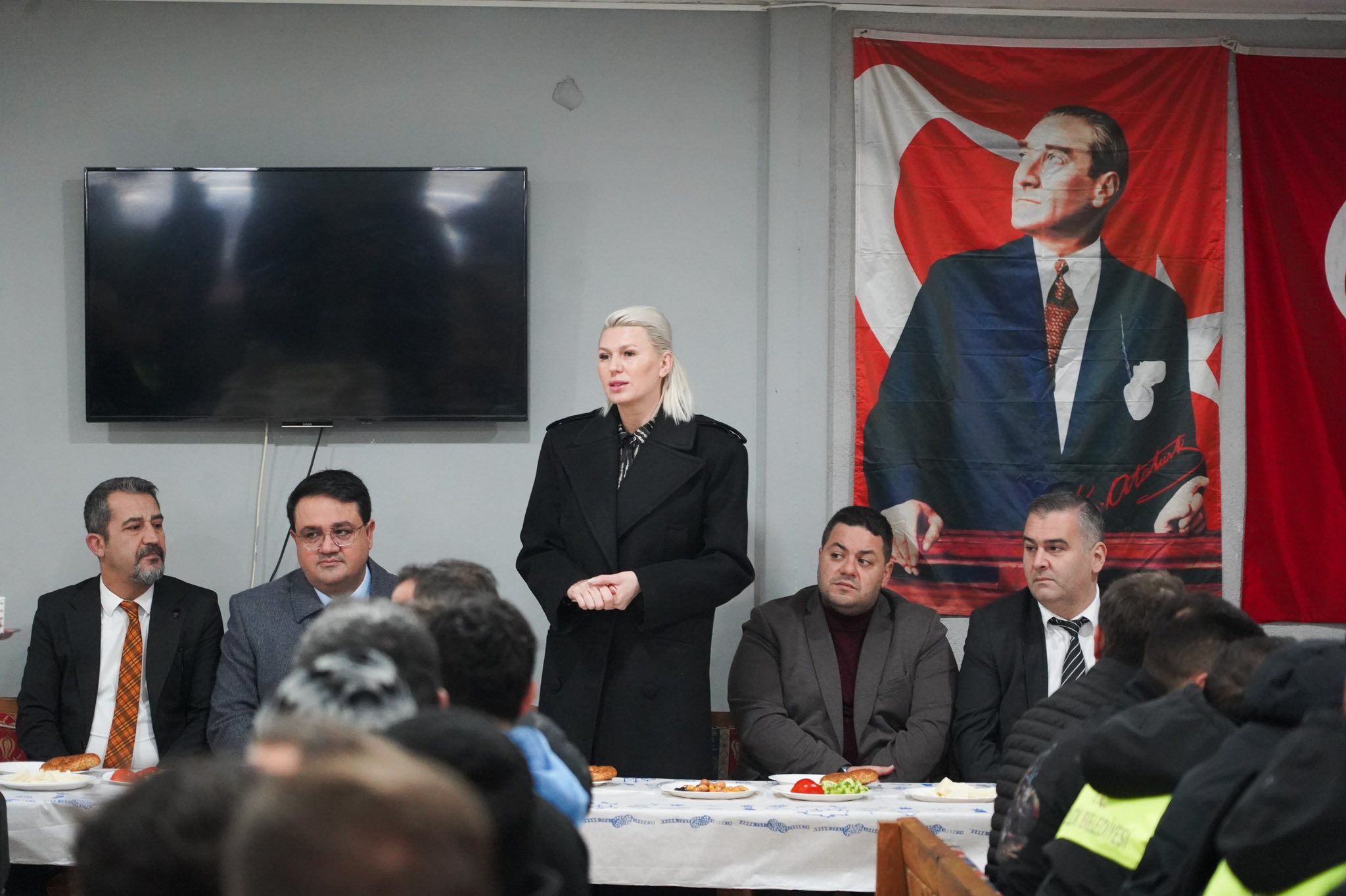 Atölye Çalışanlarıyla Kahvaltıda Buluştu 8624