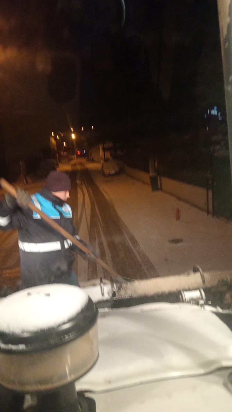 Başkan Tekin “Karla Mücadelede Gece Gündüz Sahadayız” 9166