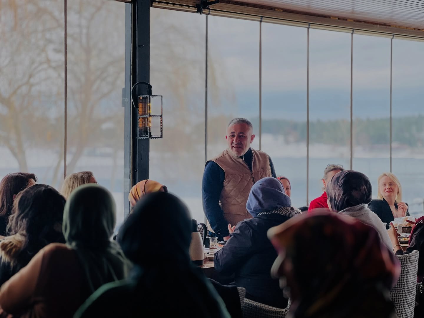 Başkan Yıldırım Ak Kadınlarla Buluştu 8539