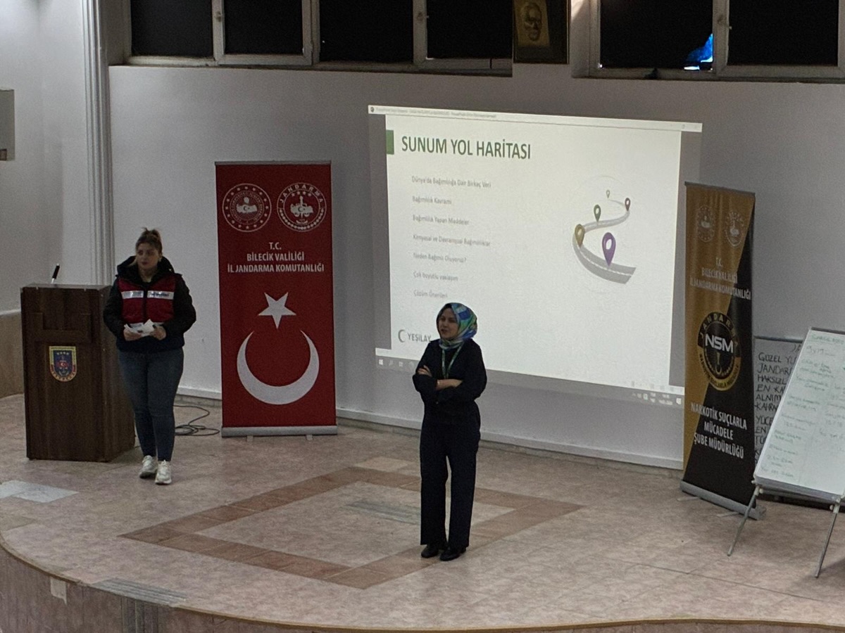 Bilecik Jandarma Personeline Bağımlılıkla Mücadele Eğitimi 9321