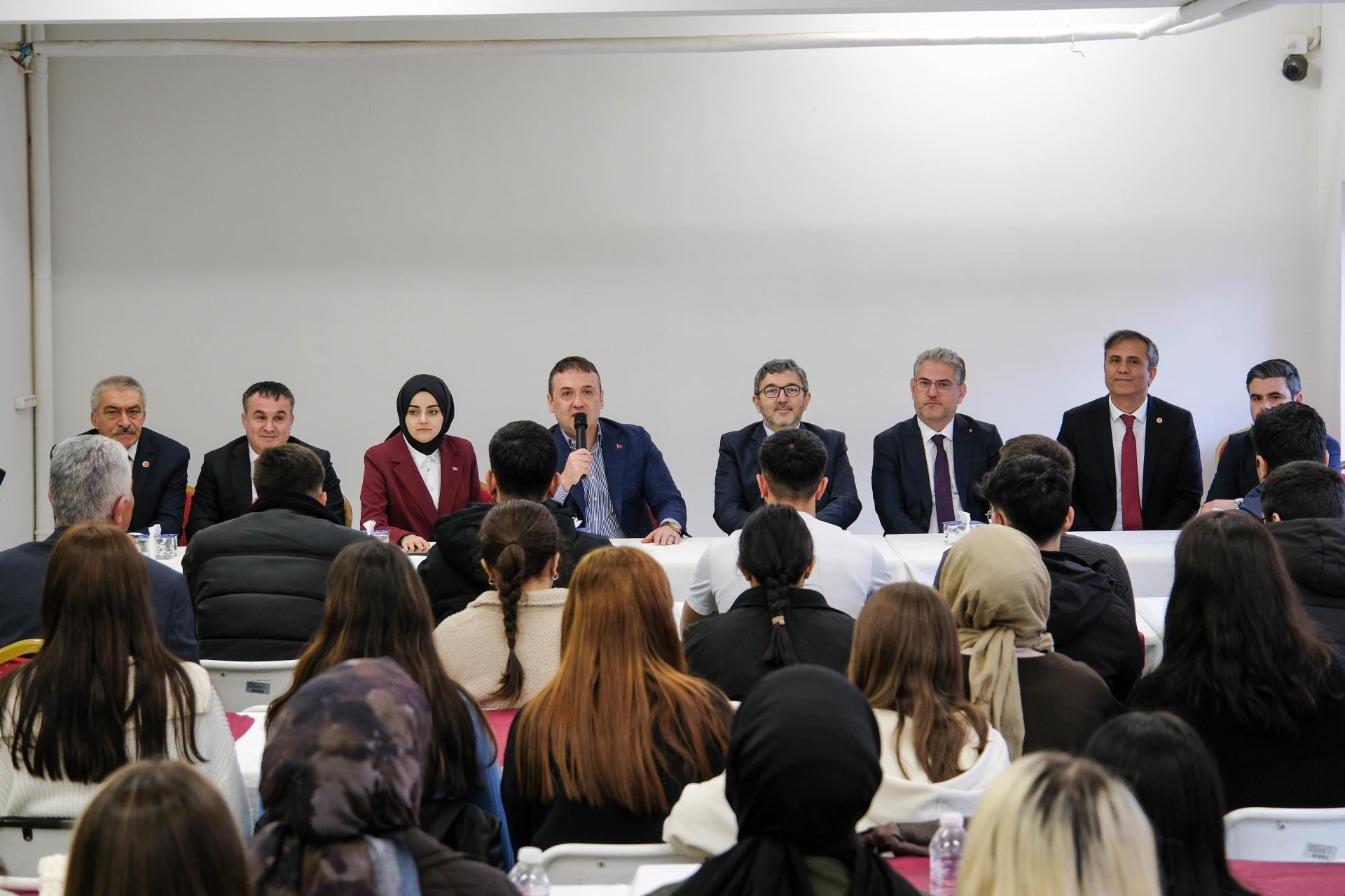 Bilecik Valisi Faik Oktay Sözer’den İlçelerdeki Kampüslerimize Ziyaret 8826