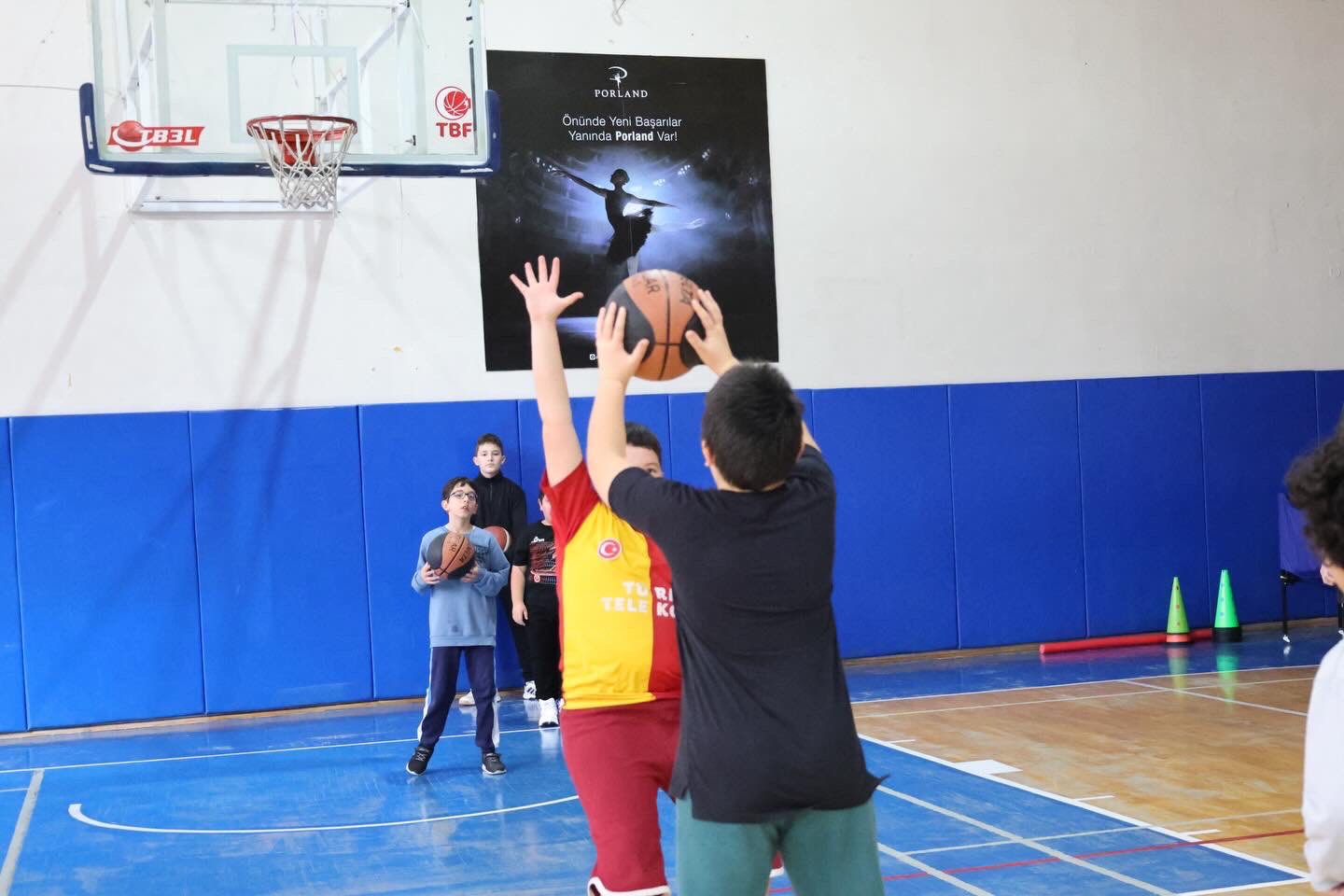 Bilecik’te Basketbol Antrenmanları Hız Kesmeden Sürüyor 9510