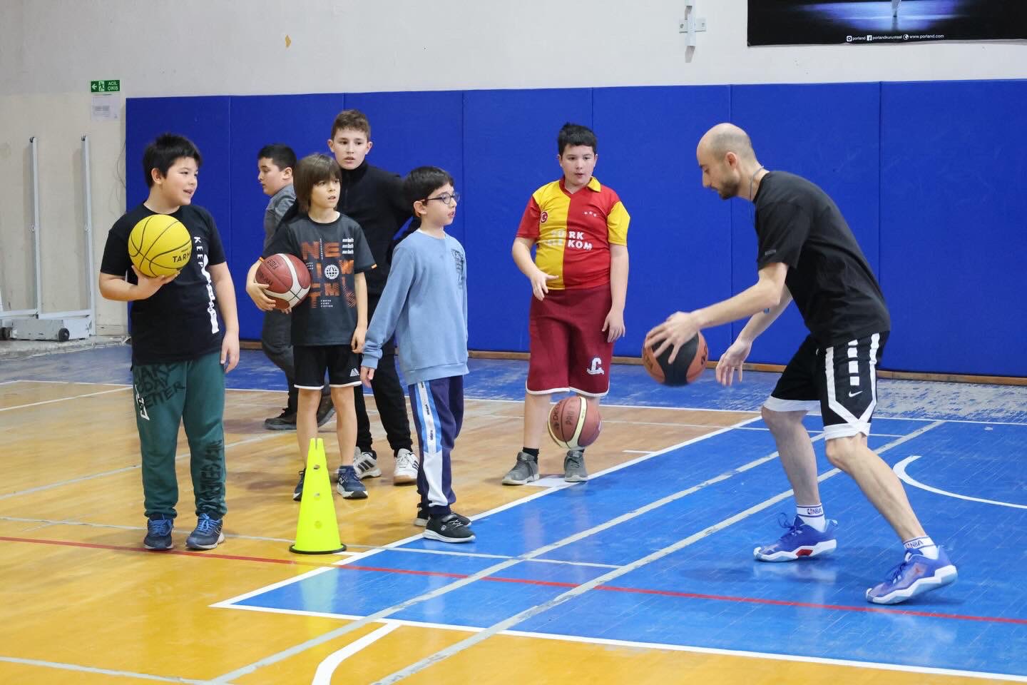 Bilecik’te Basketbol Antrenmanları Hız Kesmeden Sürüyor 9513