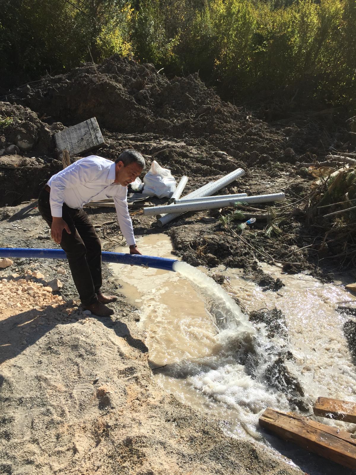 Çilgin Başkandan Mani̇dar Sözler 9111