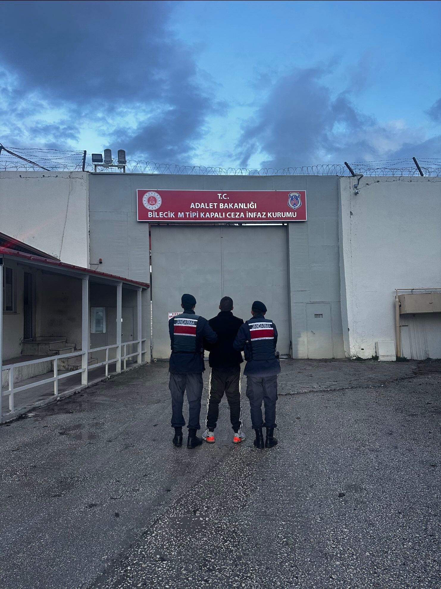 Hırsızlık Zanlısı Jandarmadan Kaçamadı 9725 (1)