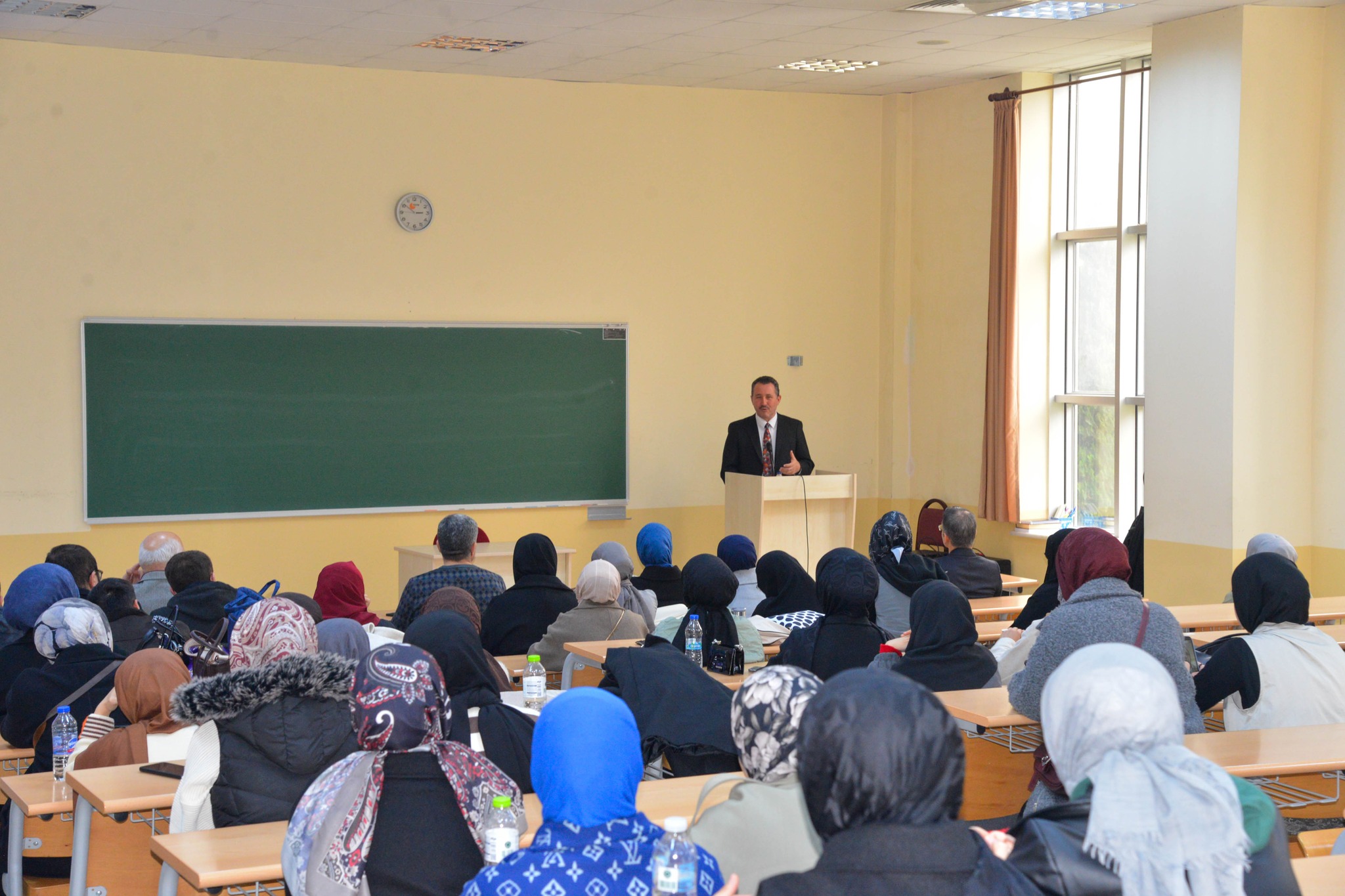 İlahiyat Fakültesi Öğrencileri “Kariyerim Diyanet” Etkinliğinde İl Müftüsü Ile Buluştu 8522