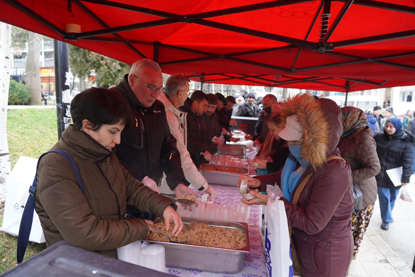 Kandilde Helva İkramı Ve Paylaşma Coşkusu 9066