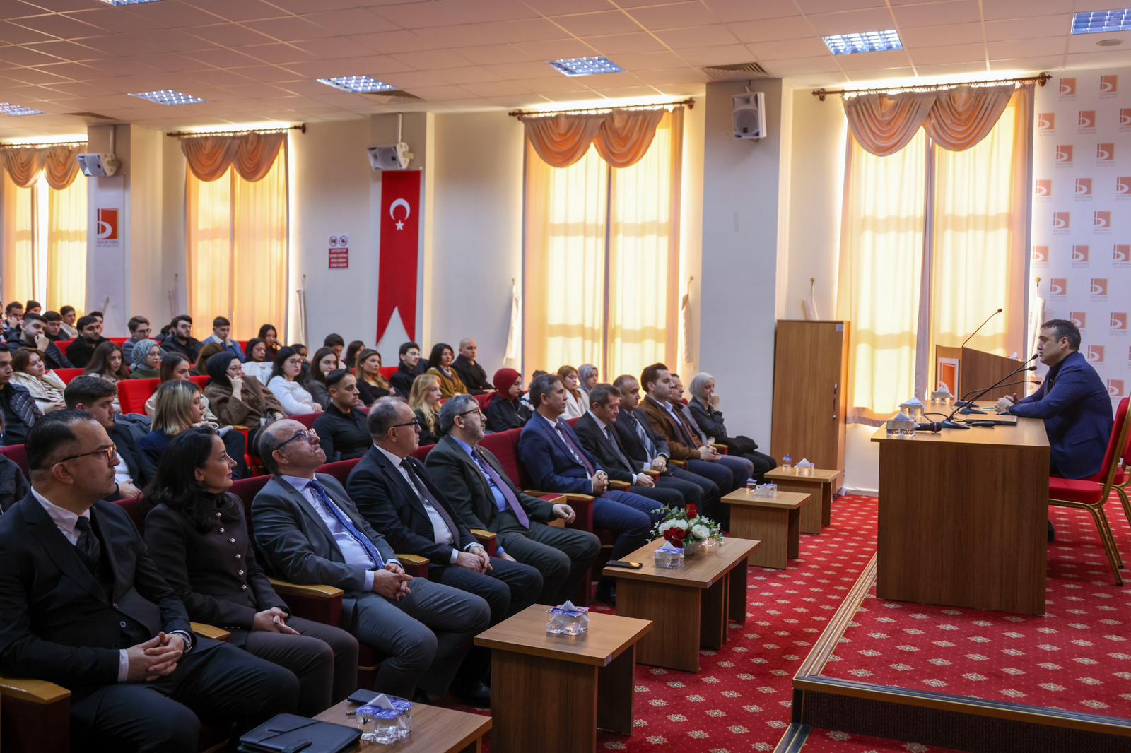 Kariyerin Püf Noktaları Vali Sözer’den 8602