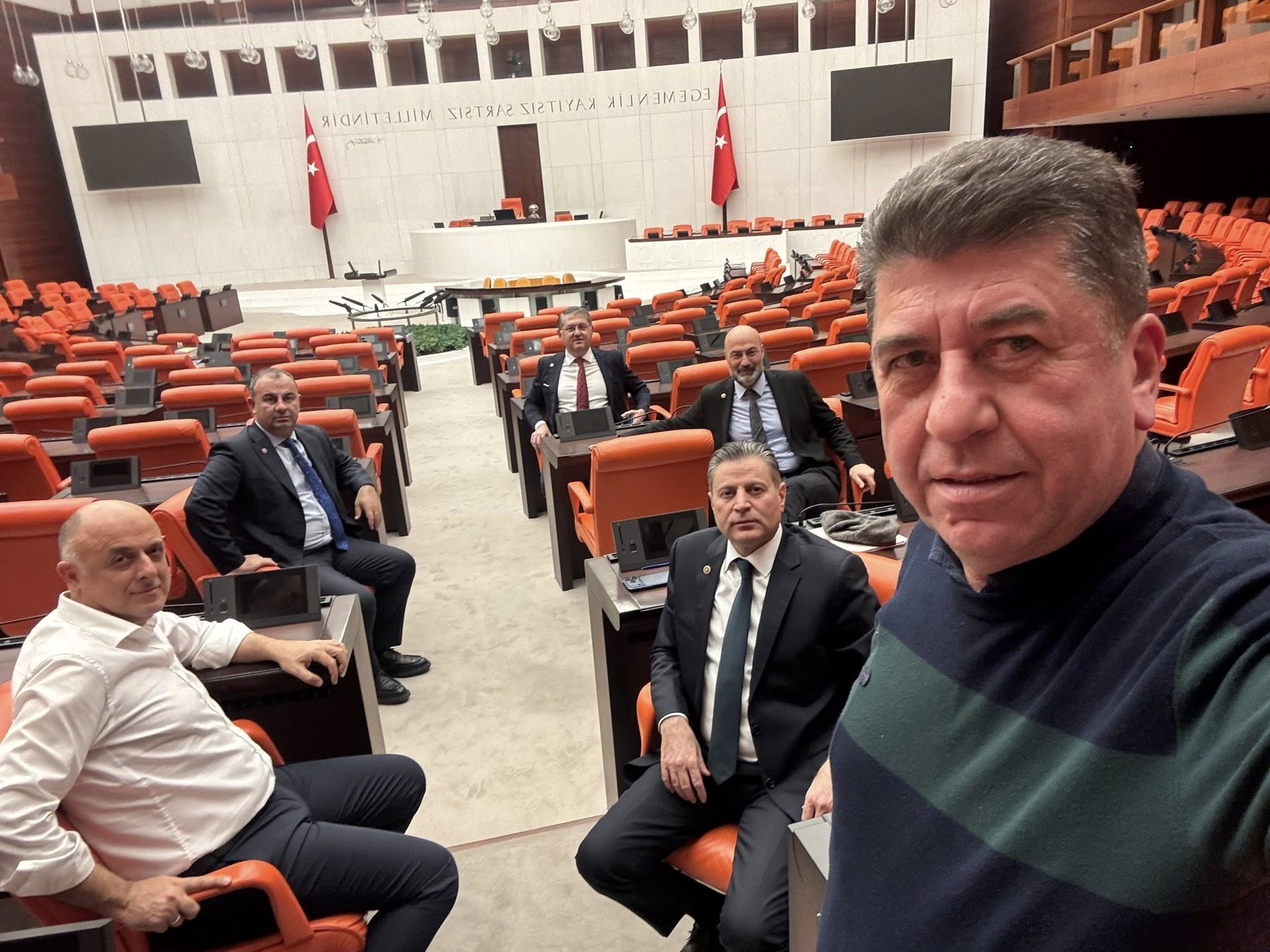 Milletvekili Tüzün Şov Yapmıyoruz, Mücadele Ediyoruz 9074