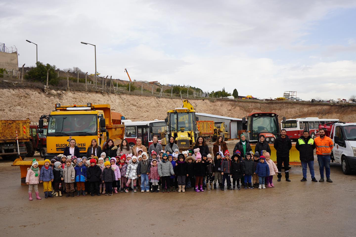 Minik Öğrencilerden Atölye Ziyareti 8677
