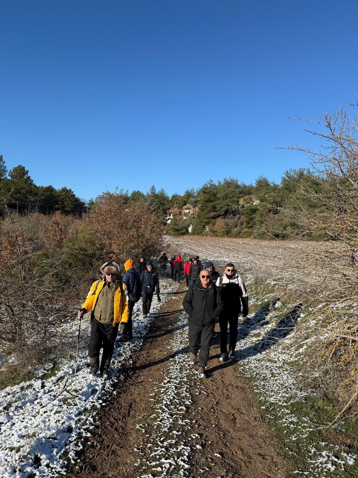 Muhteşem Doğada 9 Kilometre Yürüdüler 8524