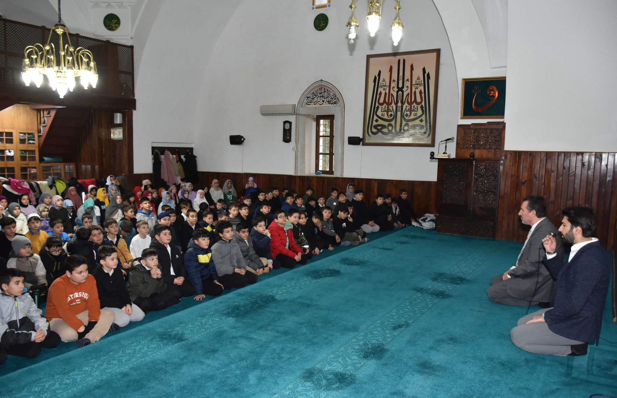 Ortaokul Öğrenci̇leri̇nden Anlamli Cami̇ Zi̇yareti̇ 9021