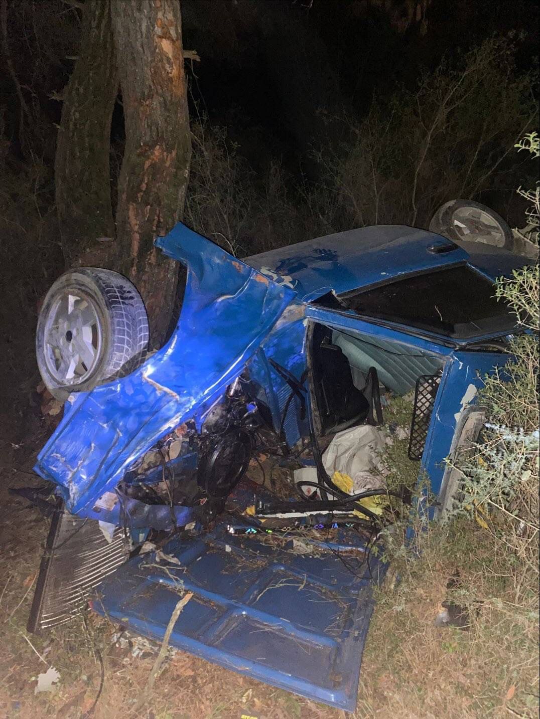 Otmtobil Tarlaya Devrildi 1 Yaralı 8961