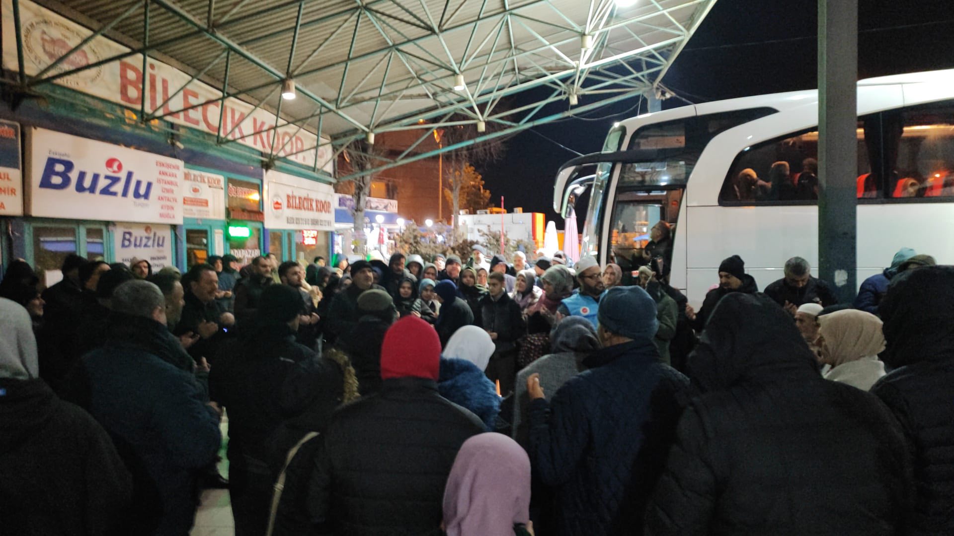 Umreci̇ler Dualarla Uğurlandi 9216
