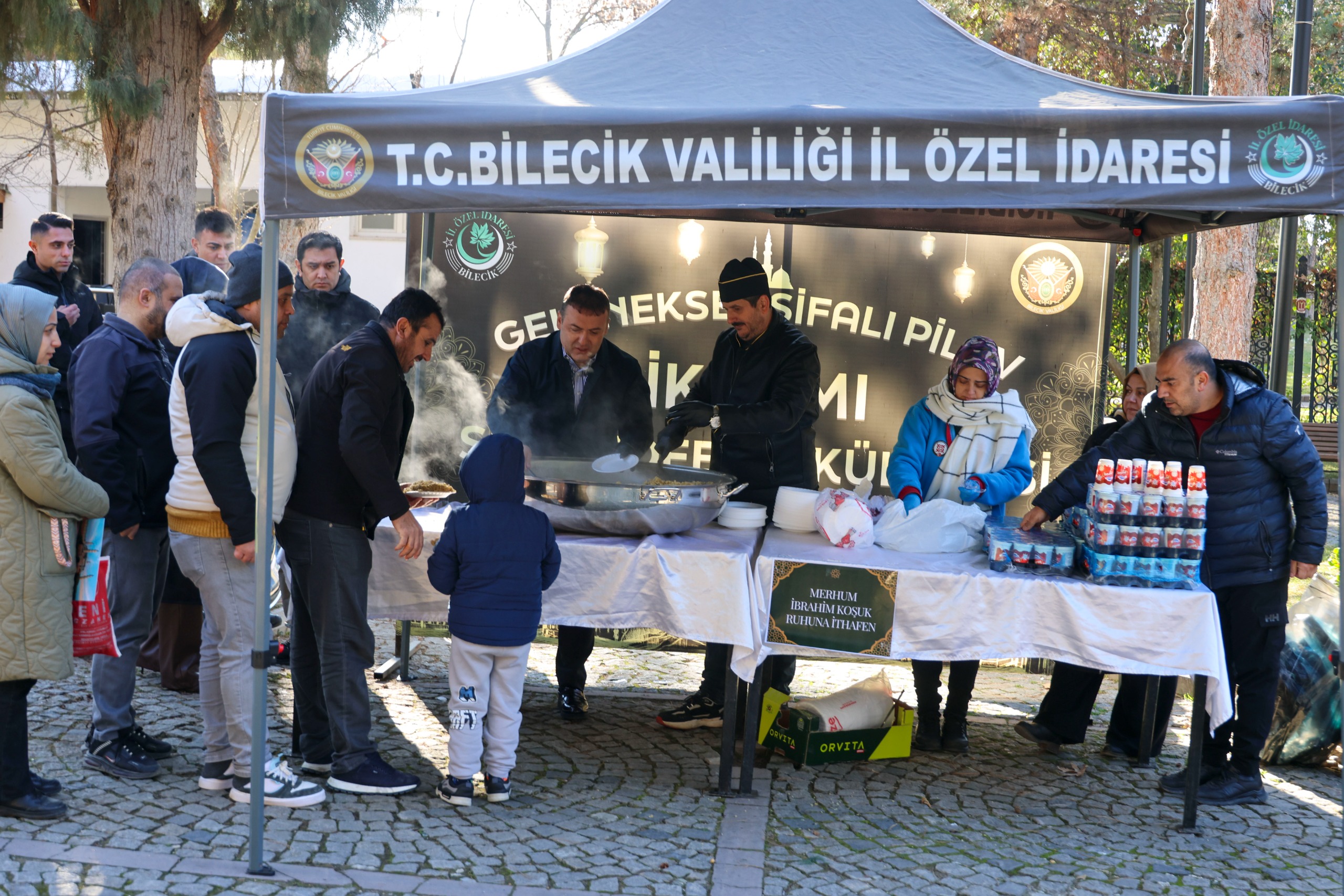 V A L I K E P C E Y I A L D I P I L A V G O N U L L E R E A K T I 8496