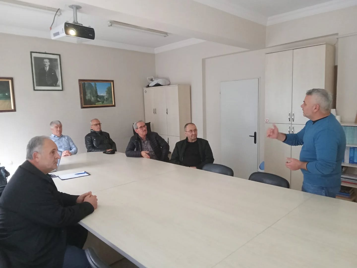 Yenipazar’da Arı Yetiştiricilerine Eğitim Programı Düzenlendi 9305