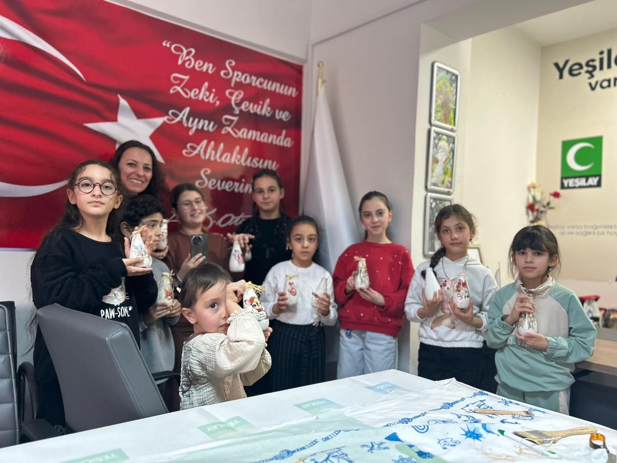 Yeşilay’dan Öğrencilere Geri Dönüşüm Atölyesi 9323