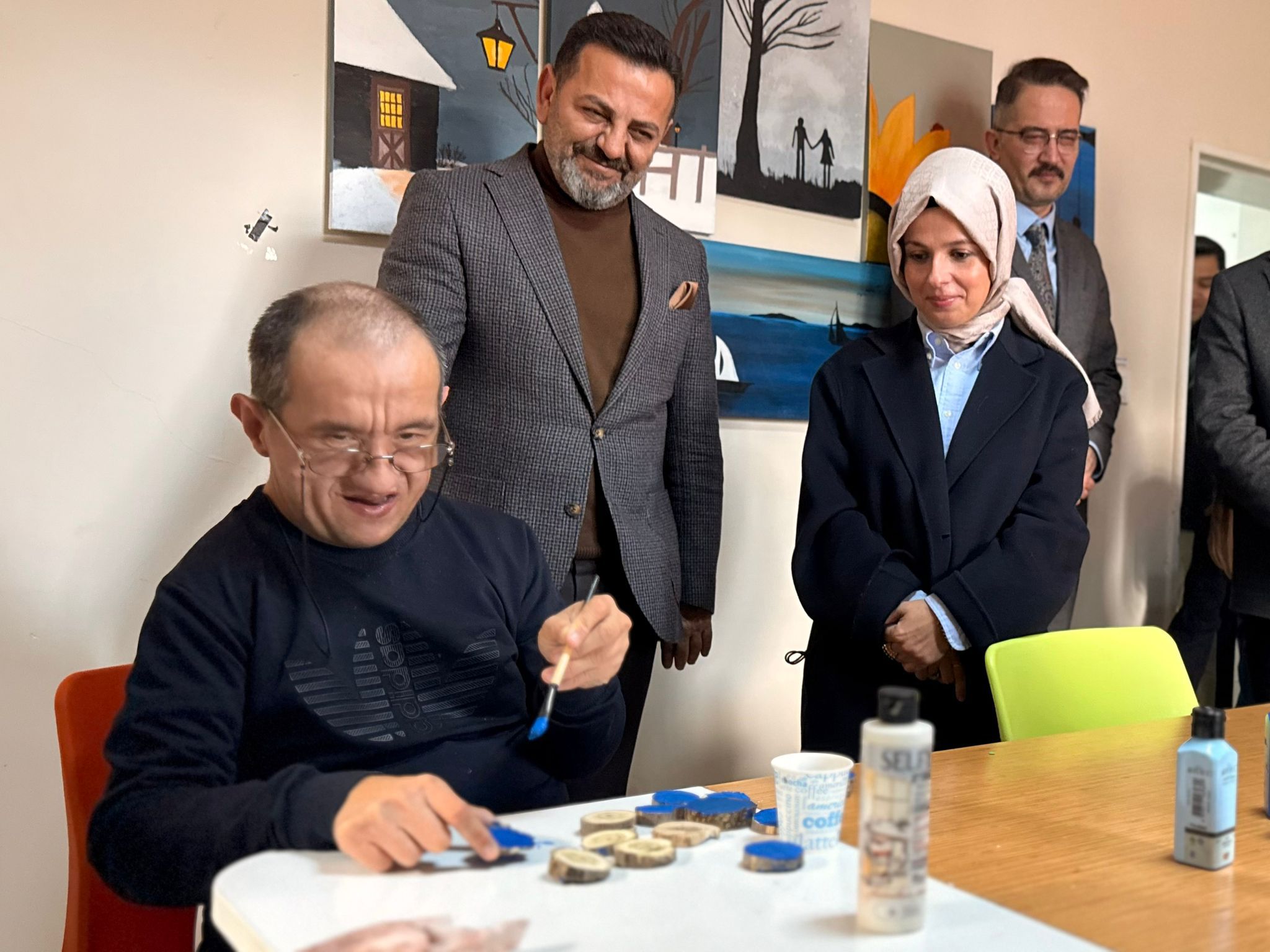 Zeynep Sözer’den Rehabilitasyon Merkezine Ziyaret 9599