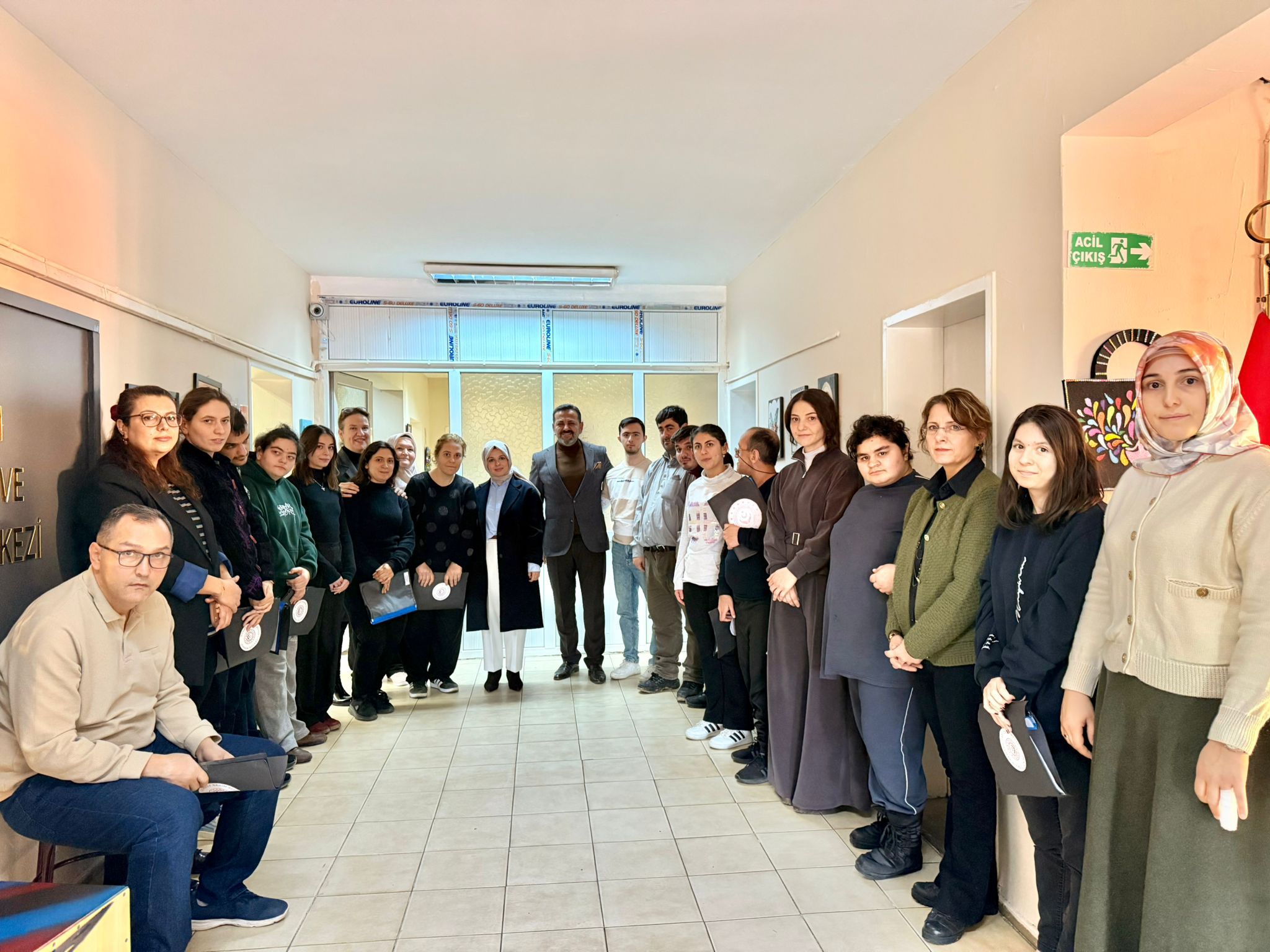 Zeynep Sözer’den Rehabilitasyon Merkezine Ziyaret 9600