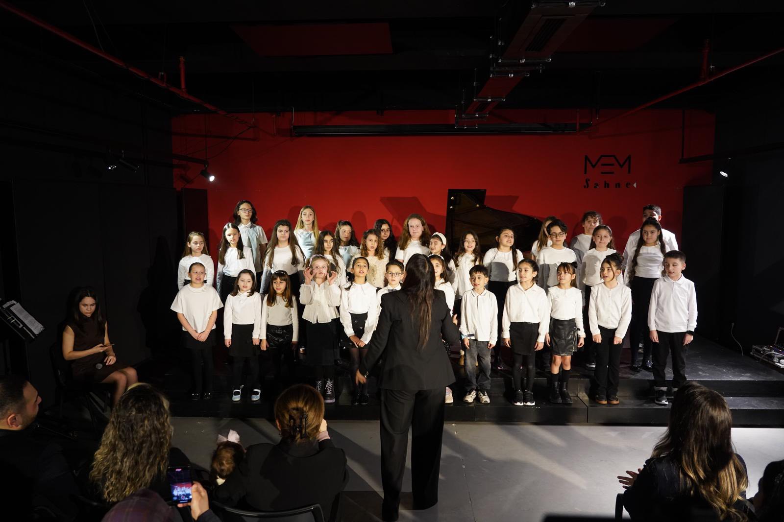 631628960 1813241023420234 8763789938377971653 N