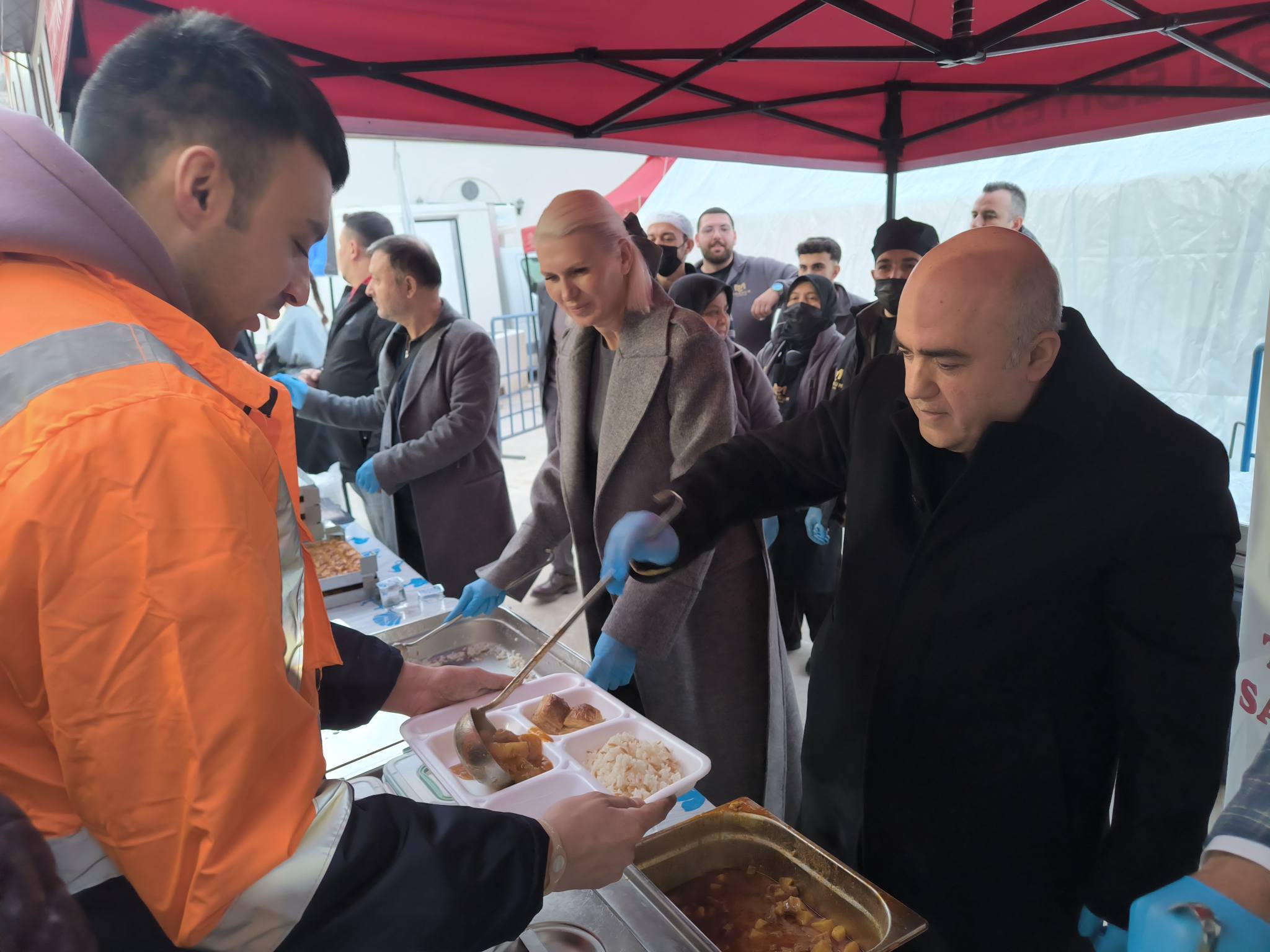 639906367 3641449319327798 3708259081765141048 N