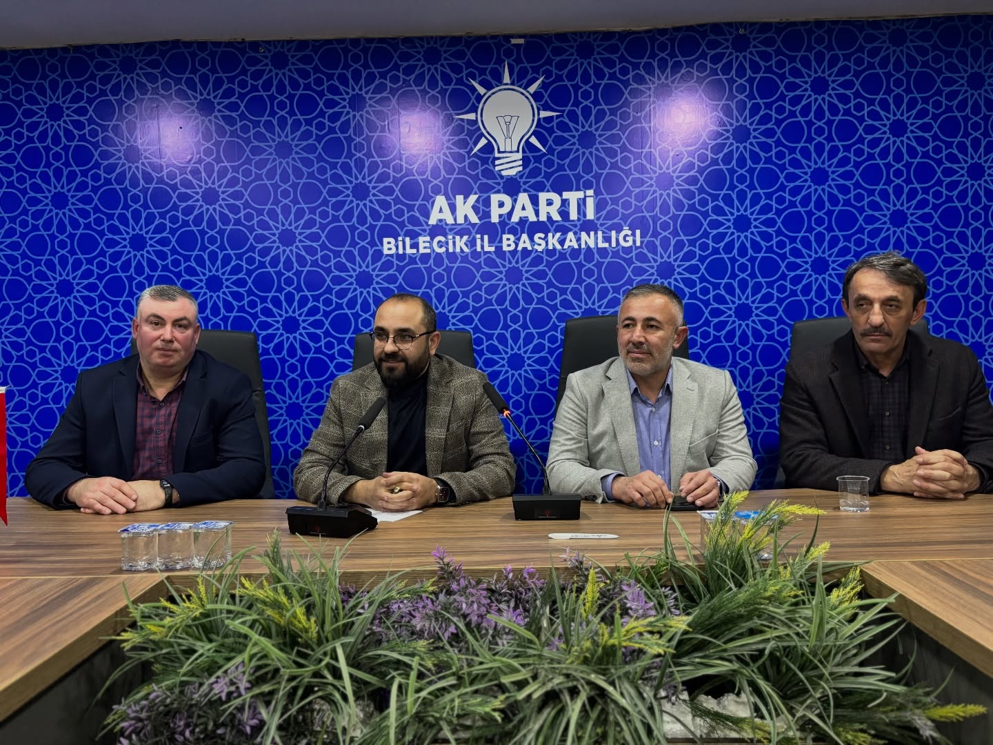 Ak Parti’de Mahalle Teşkilatı Mesaisi 10626