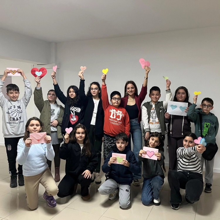 Almanca Atölyesi’nde Hem Öğrenme Hem Sevgi Dolu Etkinlik 10641