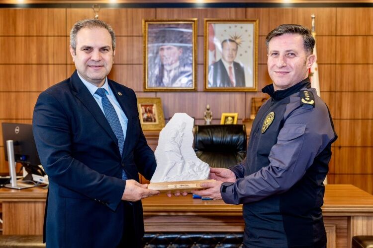 Başkan Dilsiz’den Müdür Çağlar’a Ziyaret 11159