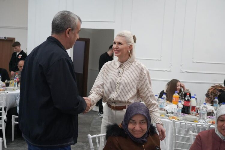 Başkan Subaşı Muhtarlarla İftarda Buluştu 11088