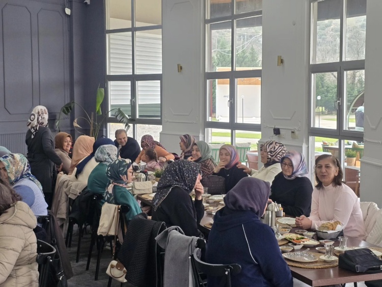 Bayirköy’de Di̇ki̇ş Nakiş Kursu Kapsaminda Anlamli Buluşma 10511