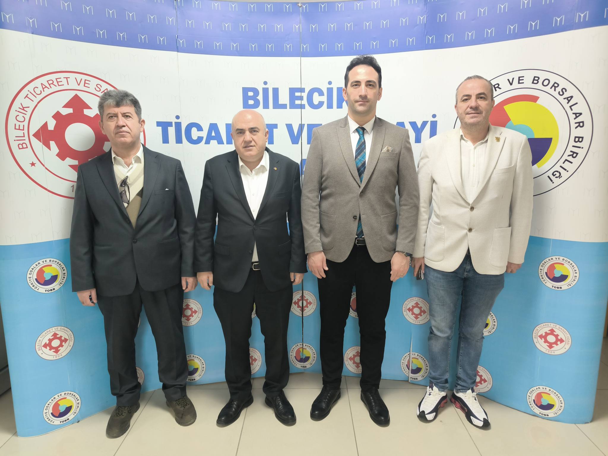 Bi̇k Bursa Bölge Müdürü Erenden Bi̇leci̇k Zi̇yareti̇ 10723