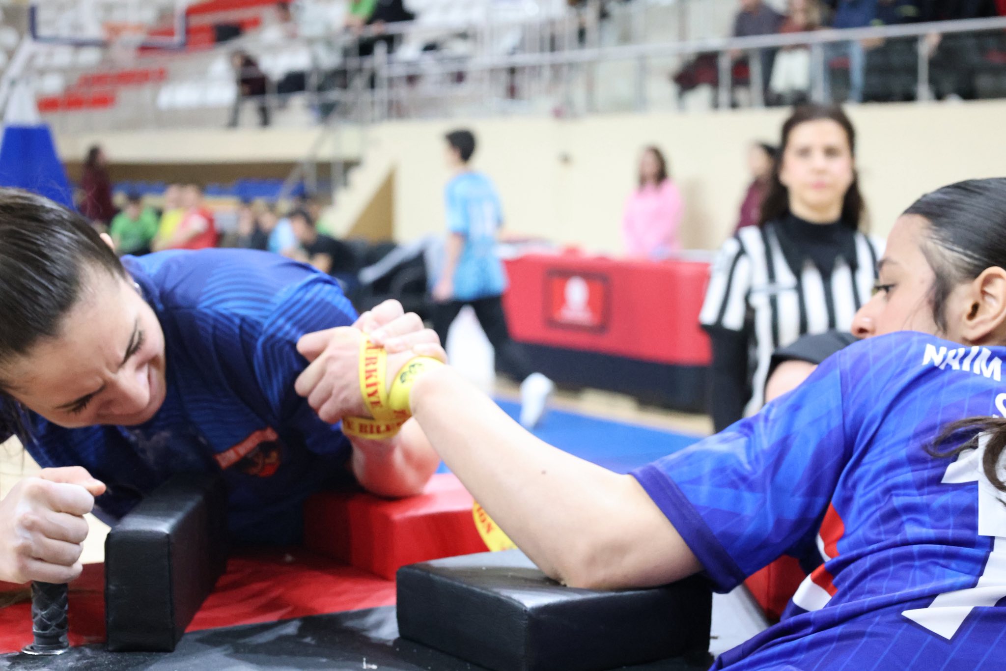 Bilecik’te Bilekler Bükülmüyor 10644