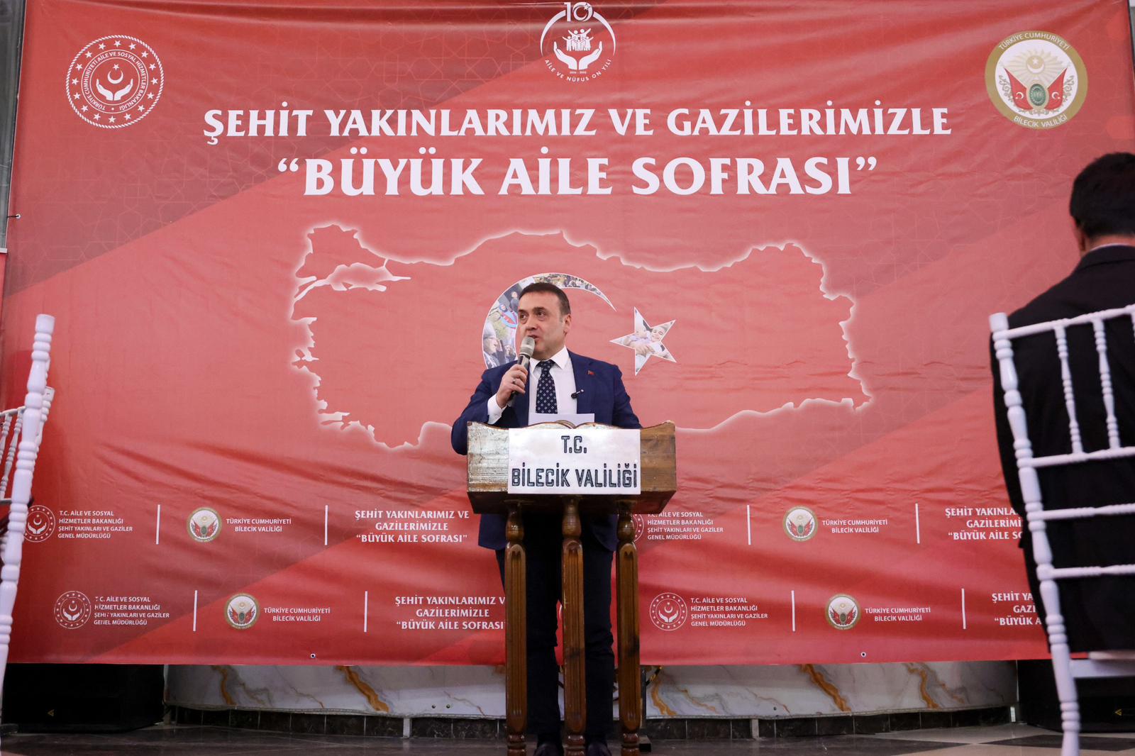 Bilecikte Şehit Yakınları Ve Gazilere “Büyük Aile Sofrası” 10814