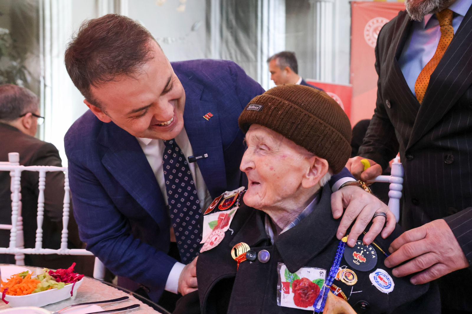 Bilecikte Şehit Yakınları Ve Gazilere “Büyük Aile Sofrası” 10816