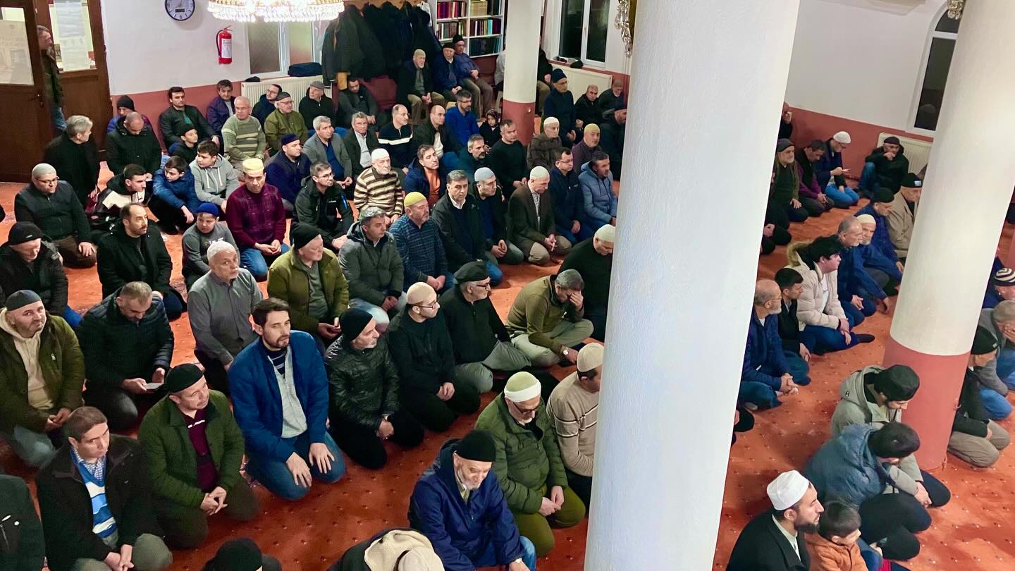 Bilecik’te Teravih Coşkusu Camiler İlk Gece Doldu 10778