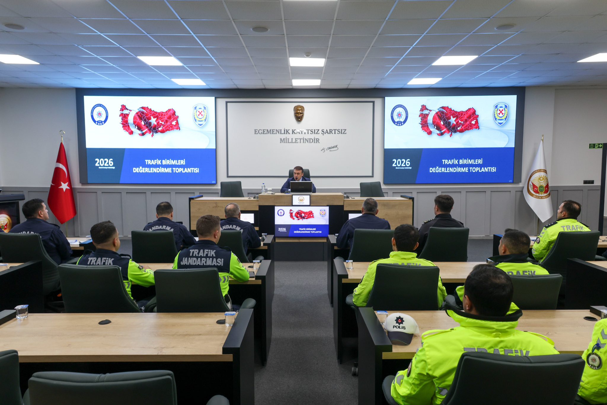 Bi̇leci̇k’te Trafi̇k Güvenli̇ği̇ Masaya Yatirildi 10500