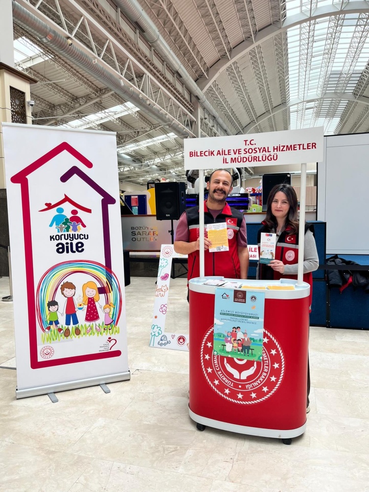Bozüyükte Çocuk Hakları Ve Koruyucu Aile Farkındalık Standı Kuruldu 10950