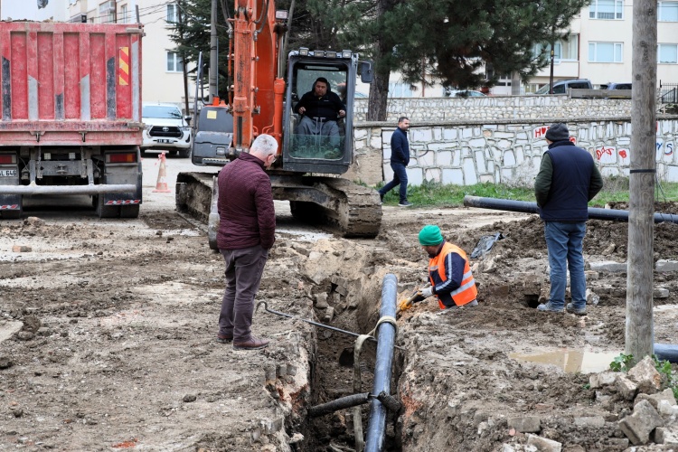 Cumhuriyet Mahallesi’nde Altyapı Hamlesi 10790