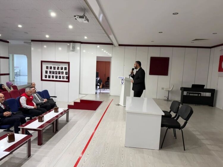 Fen Lisesi’nde “Ramazan, Cami Ve Hayat” Konferansı Düzenlendi 11117