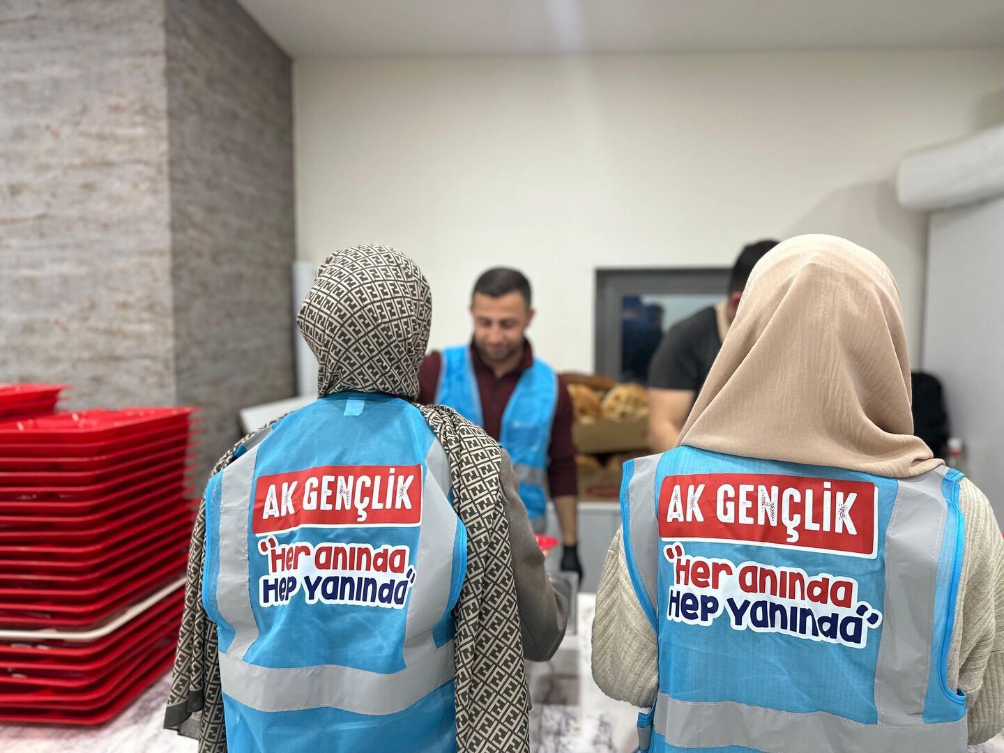 Gençliğin Enerjisi İftar Sofrasında Buluştu 11049