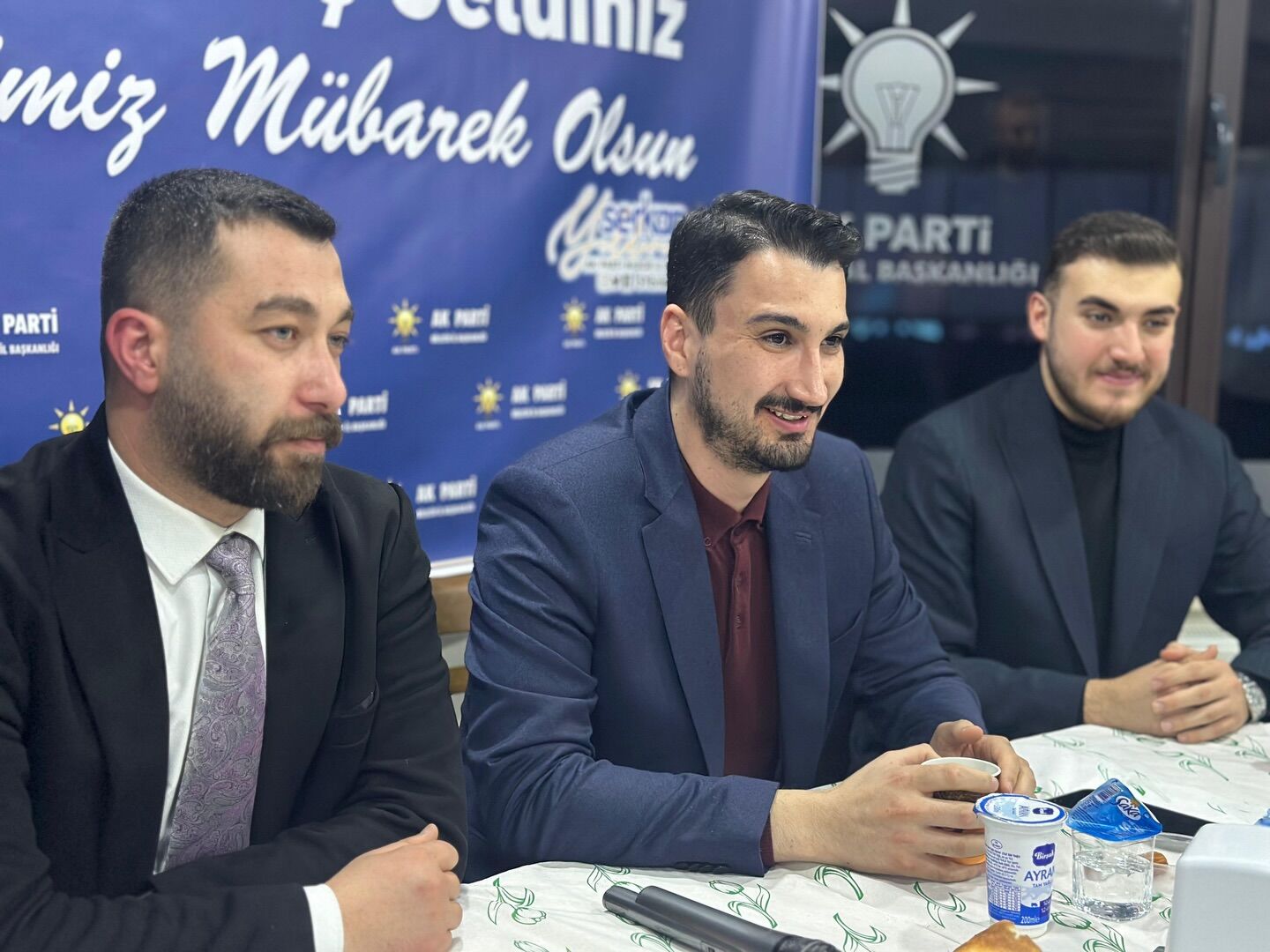 Gençliğin Enerjisi İftar Sofrasında Buluştu 11051