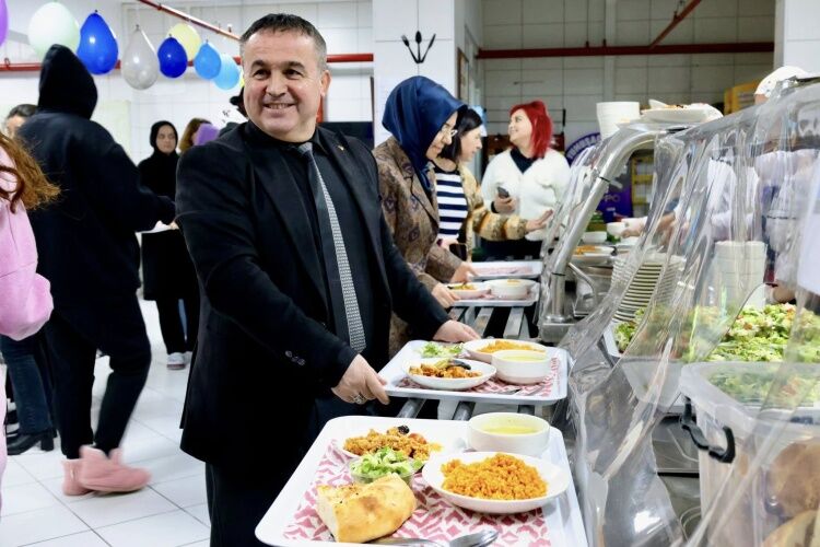 İl Müdürü Demir, Pazaryeri Kız Öğrenci Yurdu’nda Öğrencilerle İftarda Buluştu 11100