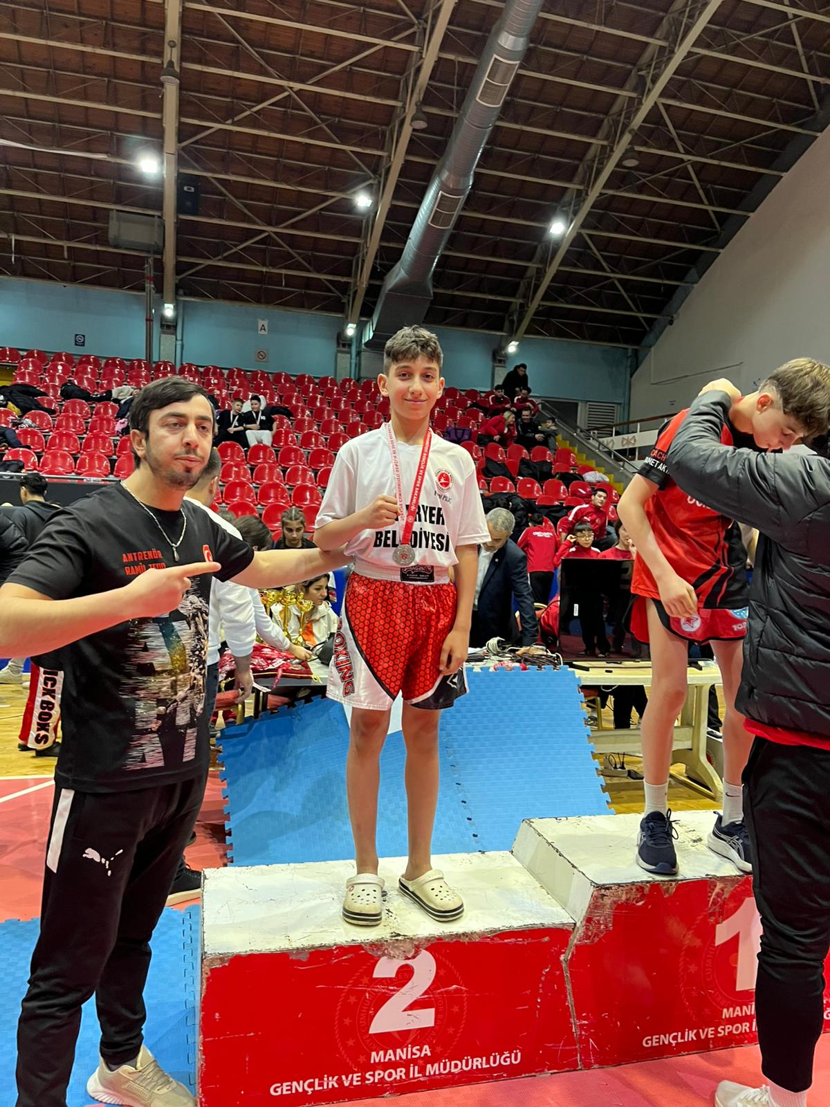 Kick Boksta Pazaryeri İmzası 9882 (1)