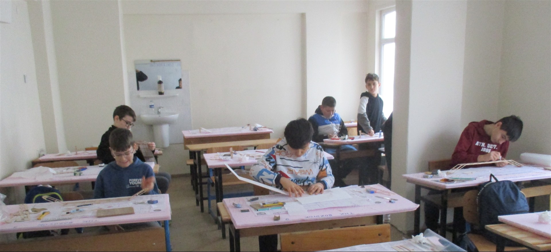 Küçük Uçaklar, Büyük Hayaller 10086-1